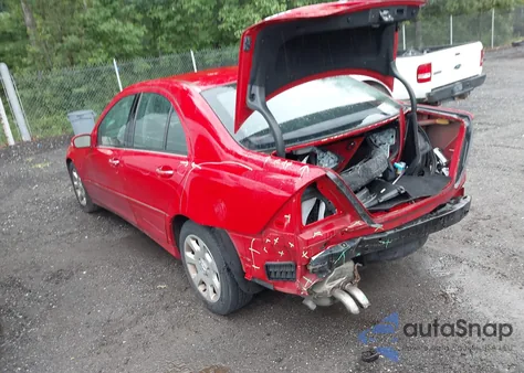 2006 Mercedes-Benz C 350 Luxury 4Matic z USA, uszkodzony, nr VIN WDBRF87H56F767752